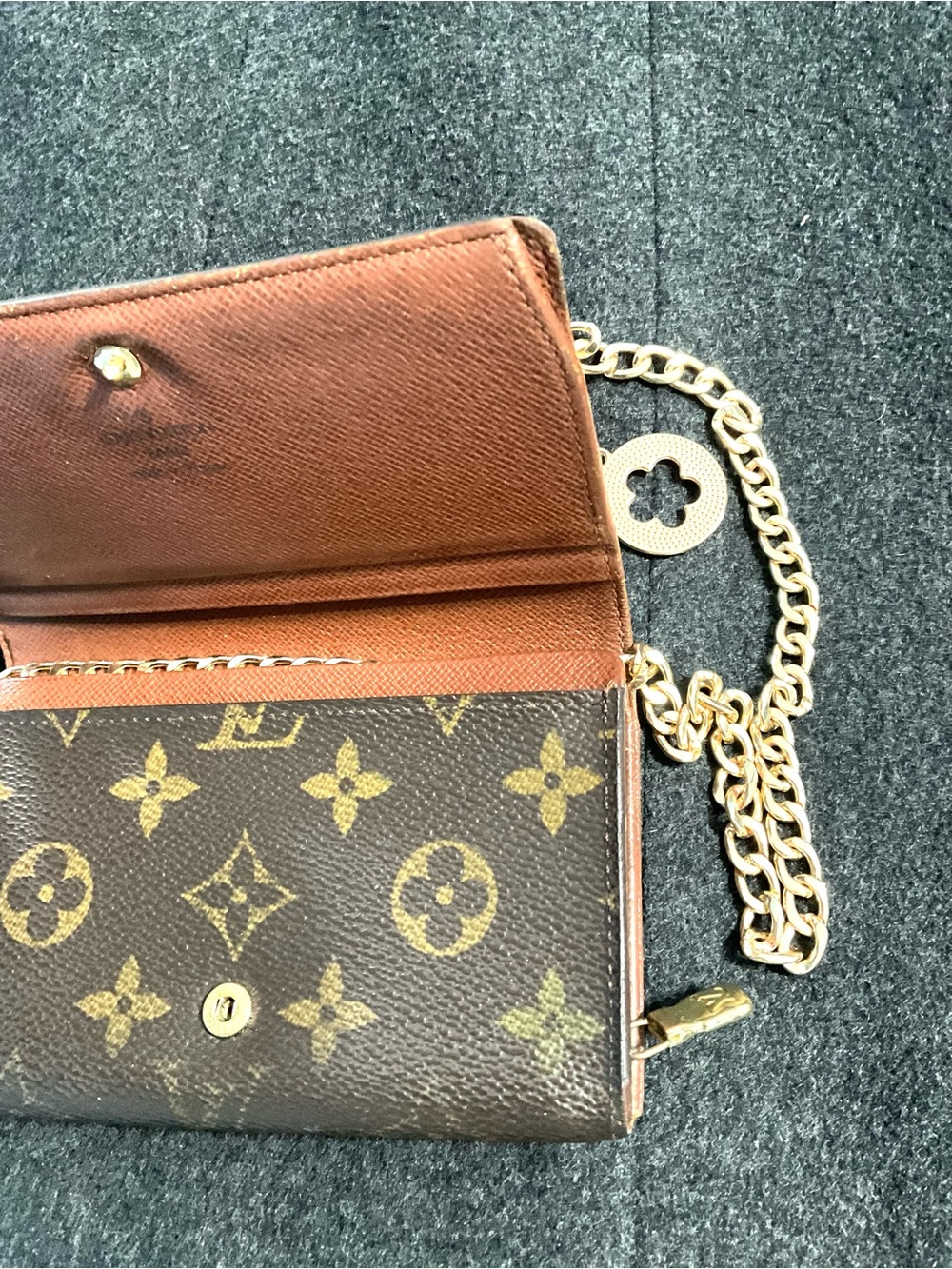 ✅AUTHENTIC LV COMPACT WALLET LOUIS VUITTON MONOGRAM - Picture 9 of 12